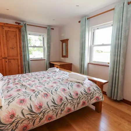 Nyaraló Ash House Ballyvaughan