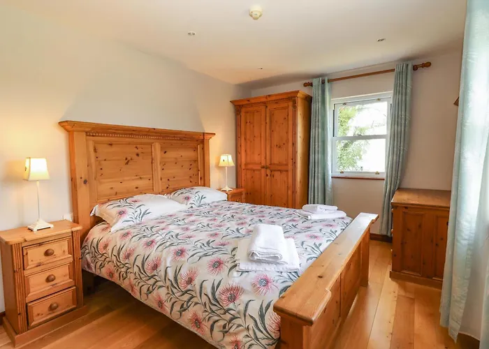 Ash House Балливон